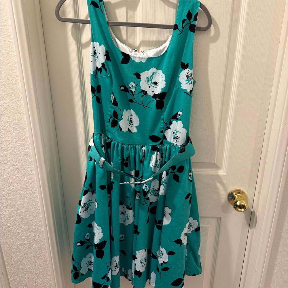 EUC Pinup Girl Clothing Real Roses Lana